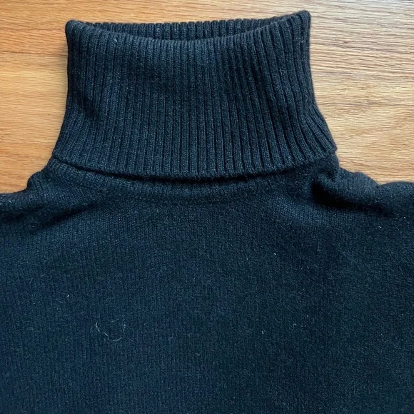 Vintage Ballantyne black cashmere turtle neck, womens size XS- S Scotland - Picture 2 of 4